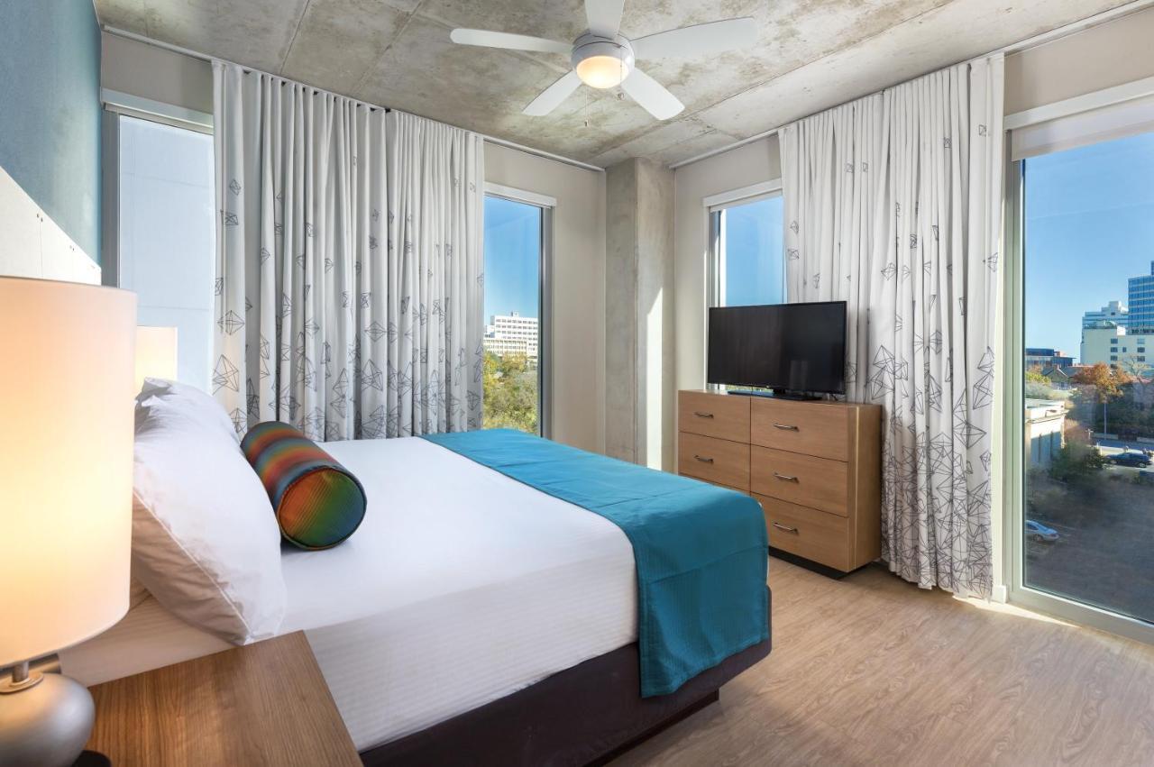 Hotel Club Wyndham Austin Extérieur photo