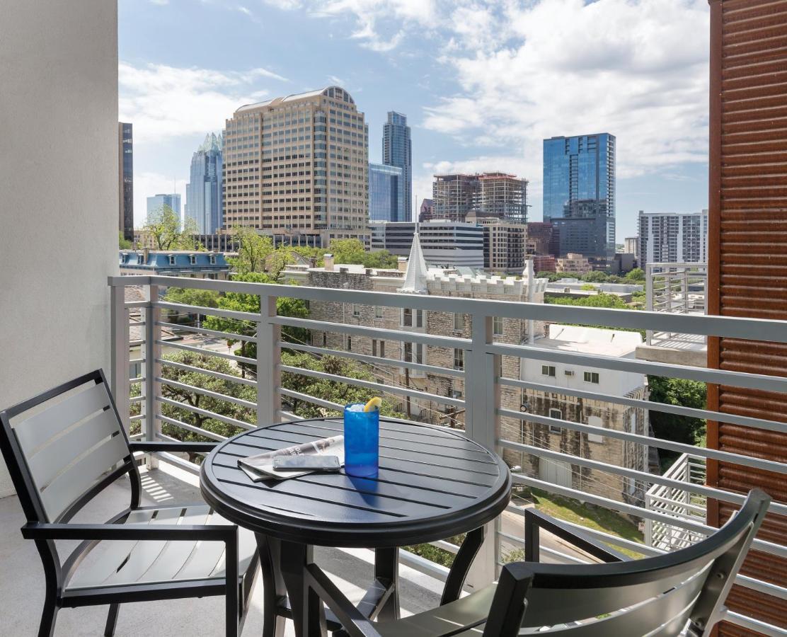 Hotel Club Wyndham Austin Extérieur photo